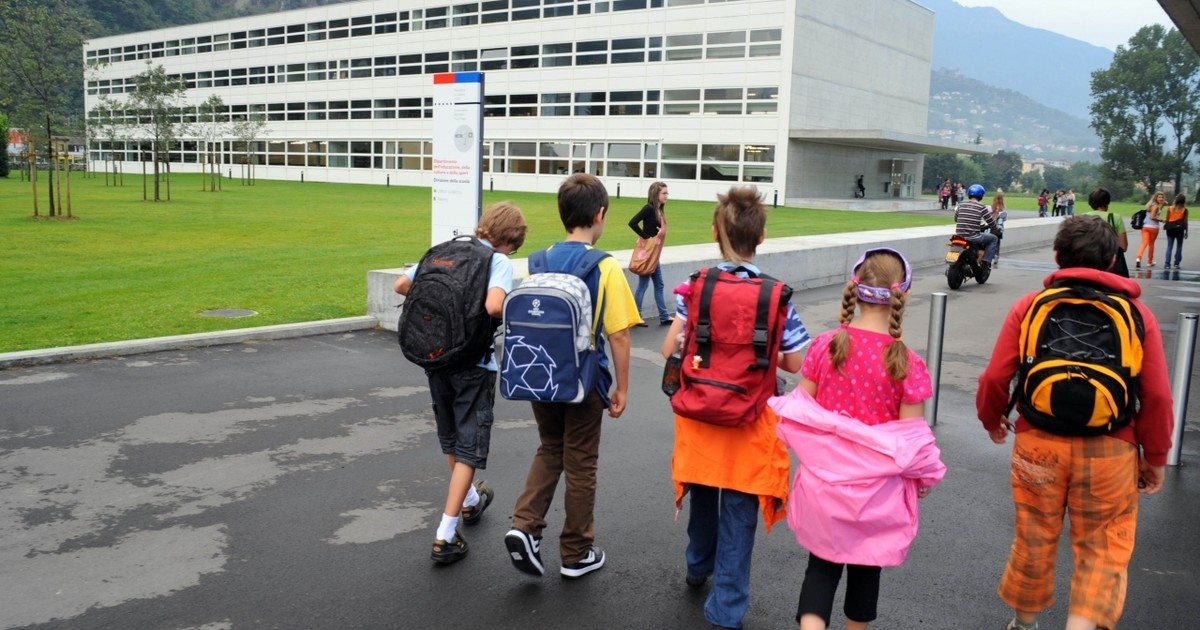 Noi Siamo Più Vicini Alla Scuola Di Quanto Non Lo Siano I Parlamentari ...